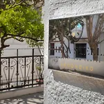 Arhondiko Vs Rhodes Town Apartman *